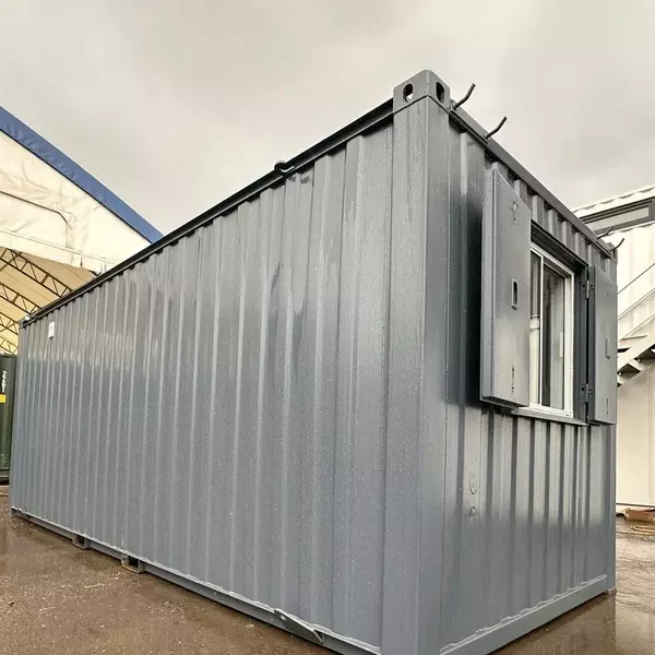 Conteneur sanitaire 21 x 8 pieds | Douche / Vestiaire | Bâtiment portable anti-vandalisme – Image 7